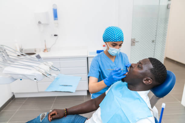 Best Dentist Open on Weekends  in Arnold Line, MS
